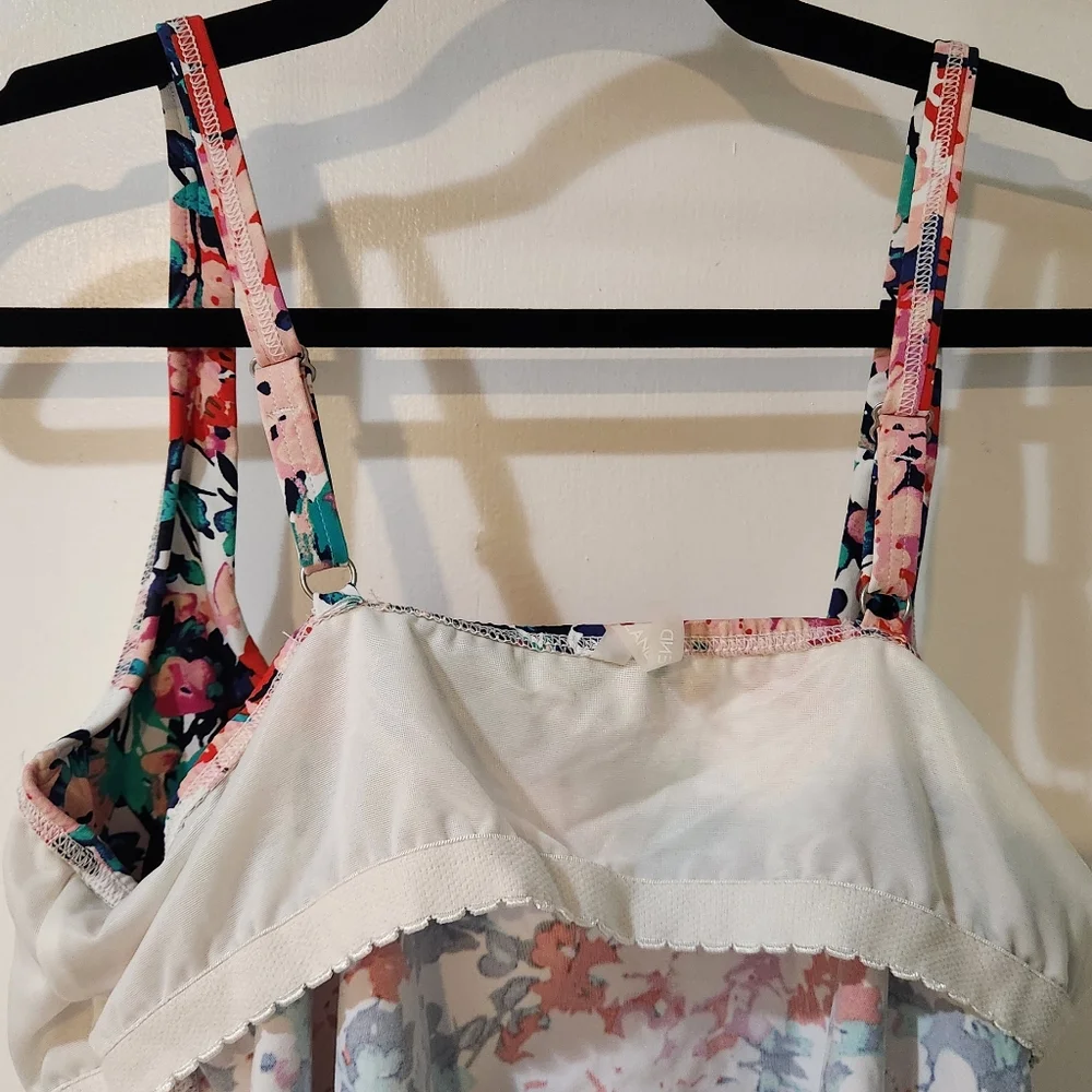 Women's Lands' End Floral Tankini Top, Size 12(Medium) - Picture 11 of 11